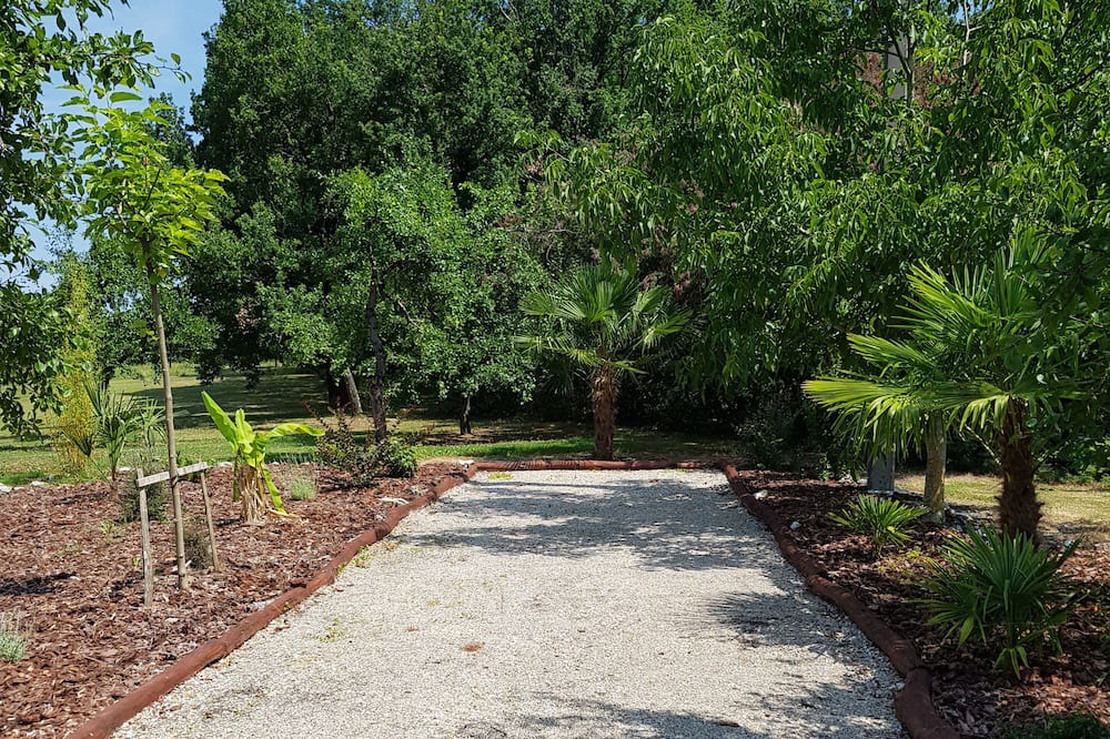 Photo of Outdoor in Cancon