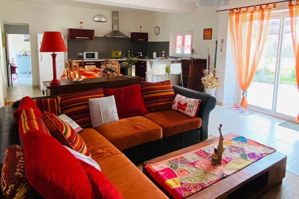 Photo of Livingroom in Cancon