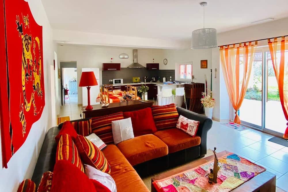 Photo of Livingroom in Cancon