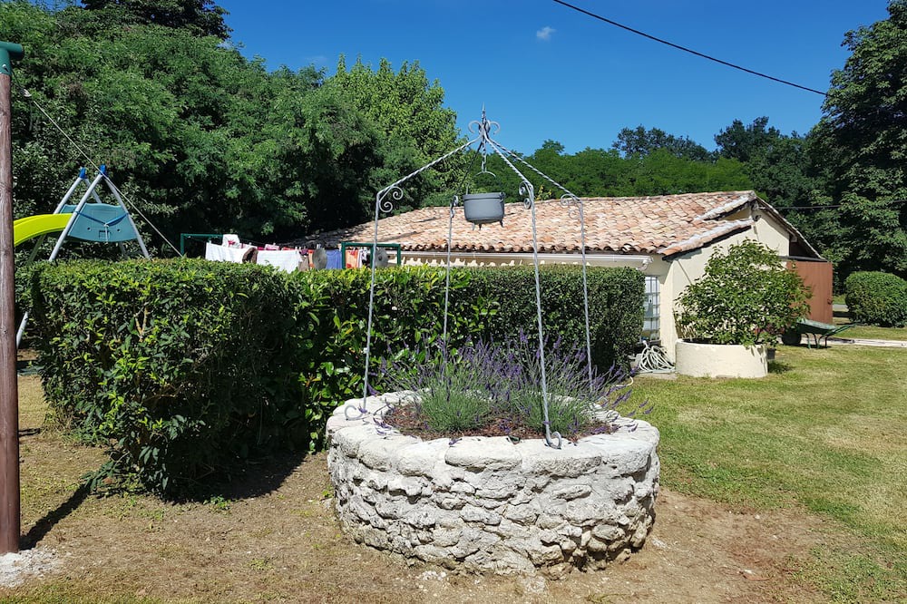 Photo of Outdoor in Cancon