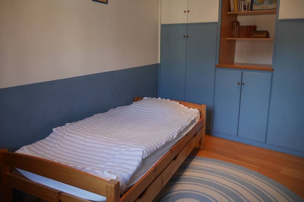 Photo of Bedroom in Deneze-sous-Doue