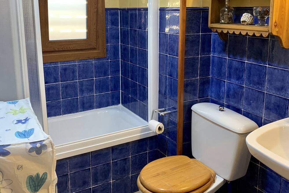 Photo of Bathroom in Jaca