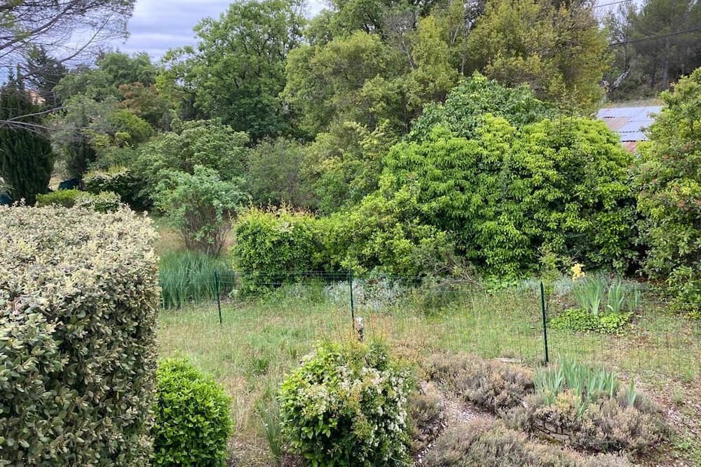 Photo of Outdoor in Saint-Julien