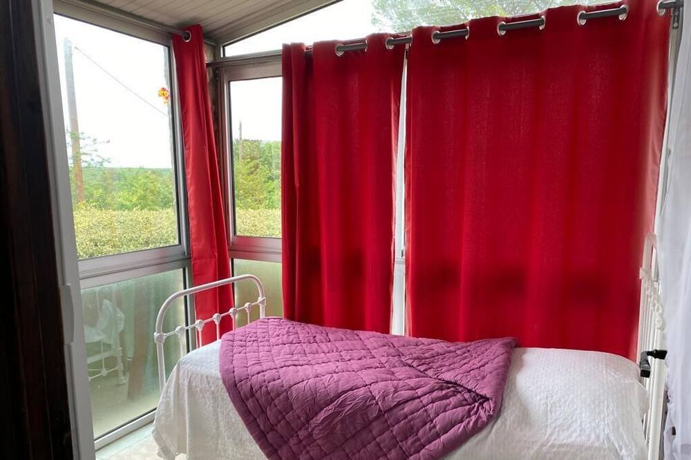 Photo of Bedroom in Saint-Julien