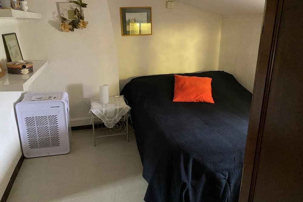 Photo of Bedroom in Saint-Julien