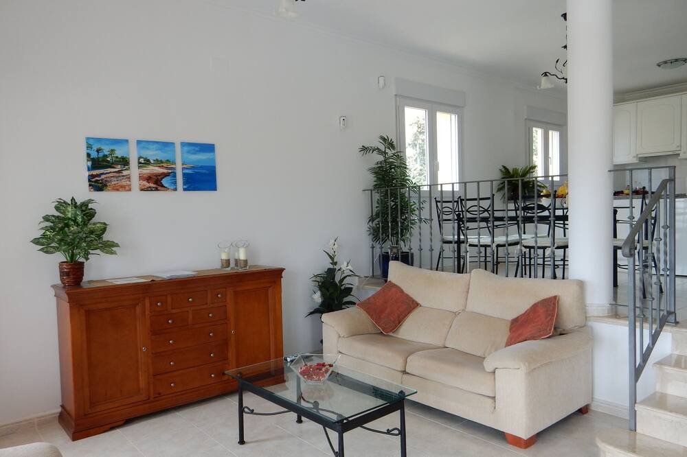 Photo of Livingroom in Orba