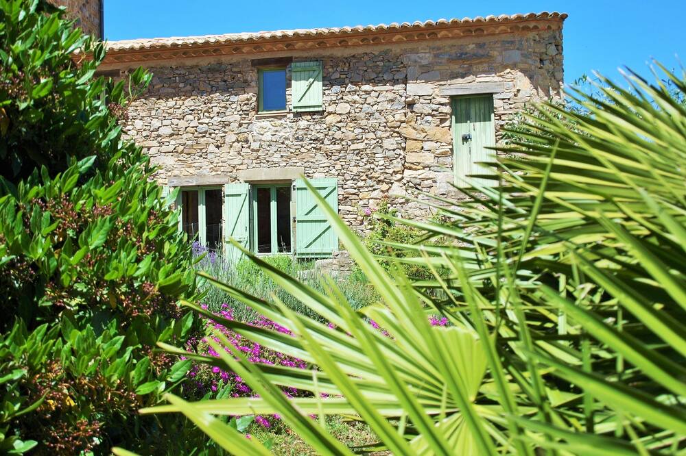 Photo of Outdoor in Paraza