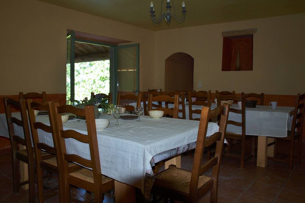 Photo of Others in Paraza