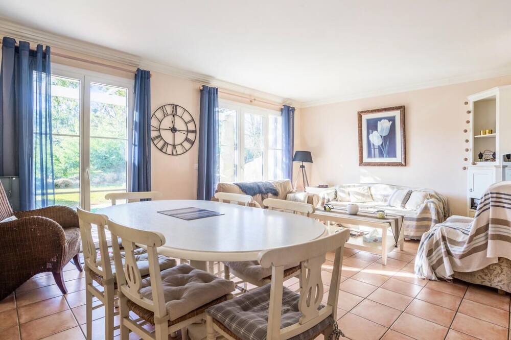 Photo of Livingroom in Les Restanques