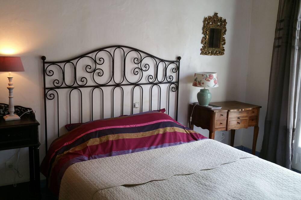 Photo of Bedroom in Offranville