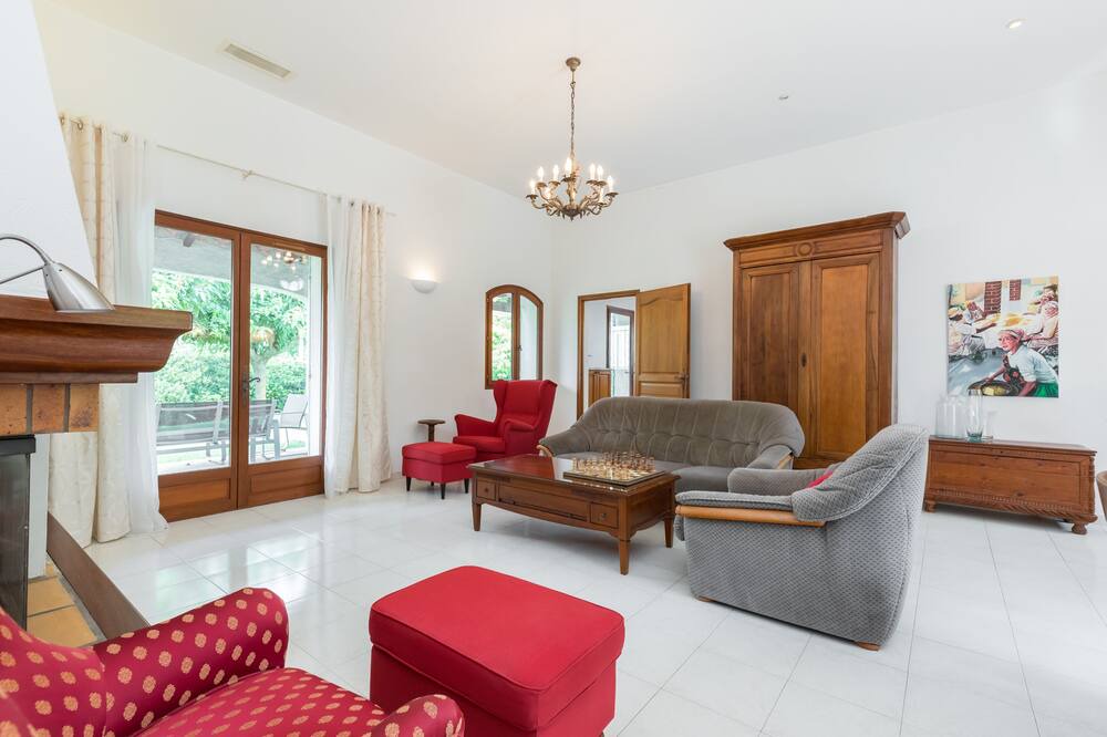 Photo of Livingroom in Le Rouret