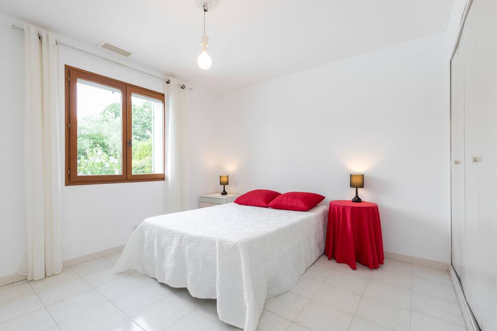 Photo of Bedroom in Le Rouret