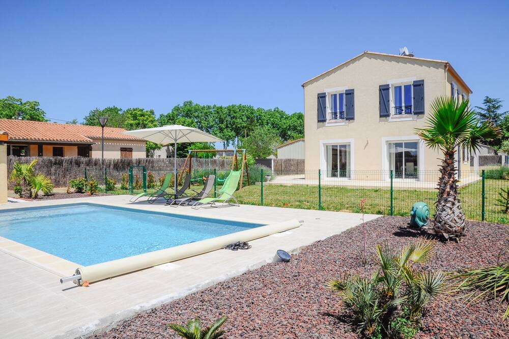 Photo of Outdoor in Pomas