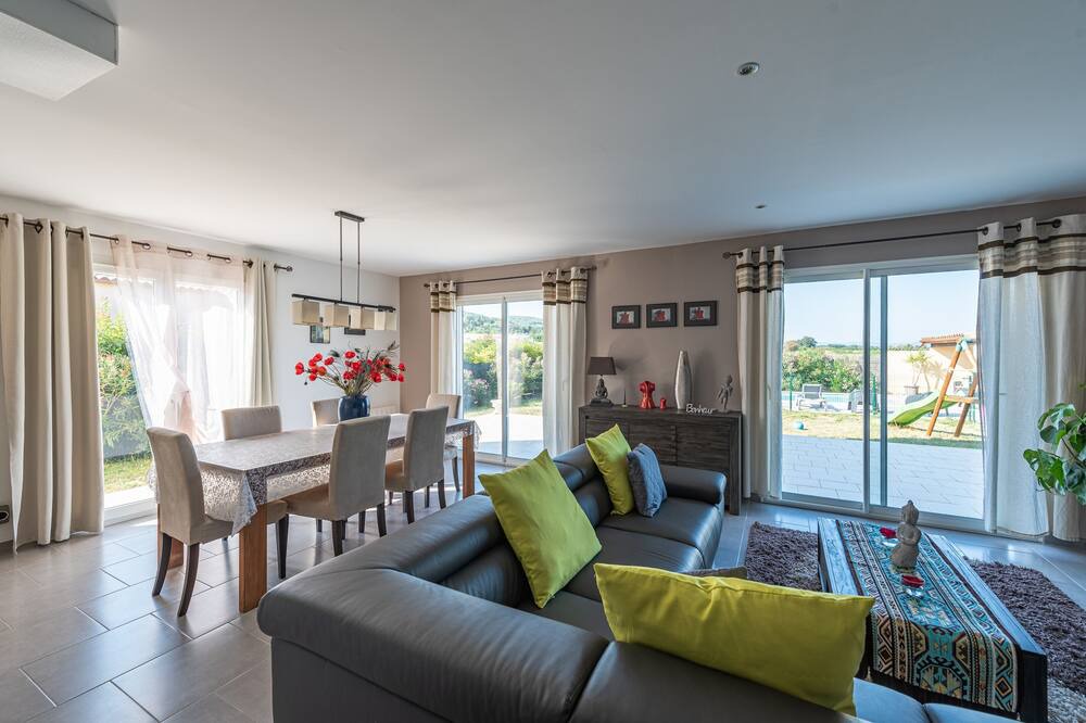 Photo of Livingroom in Pomas