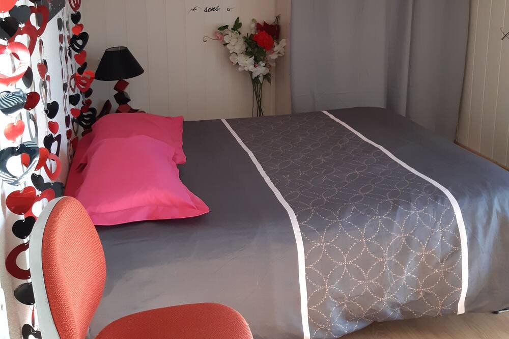 Photo of Bedroom in Miniac-Morvan
