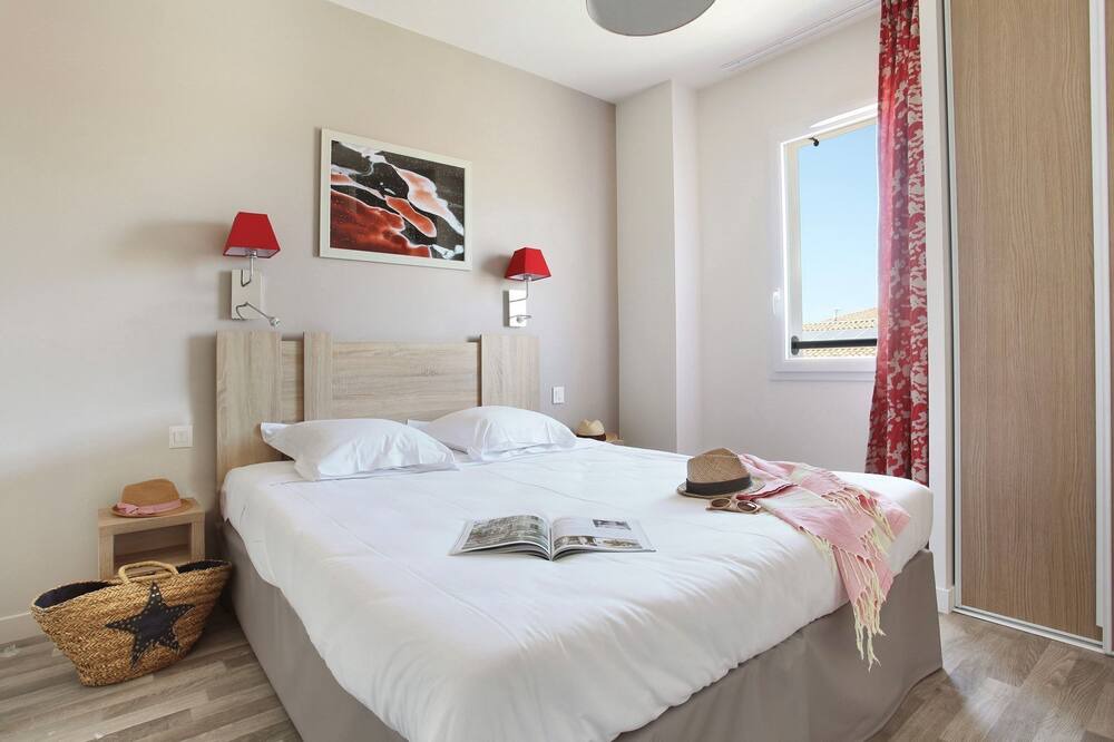 Photo of Bedroom in Aigues-Mortes