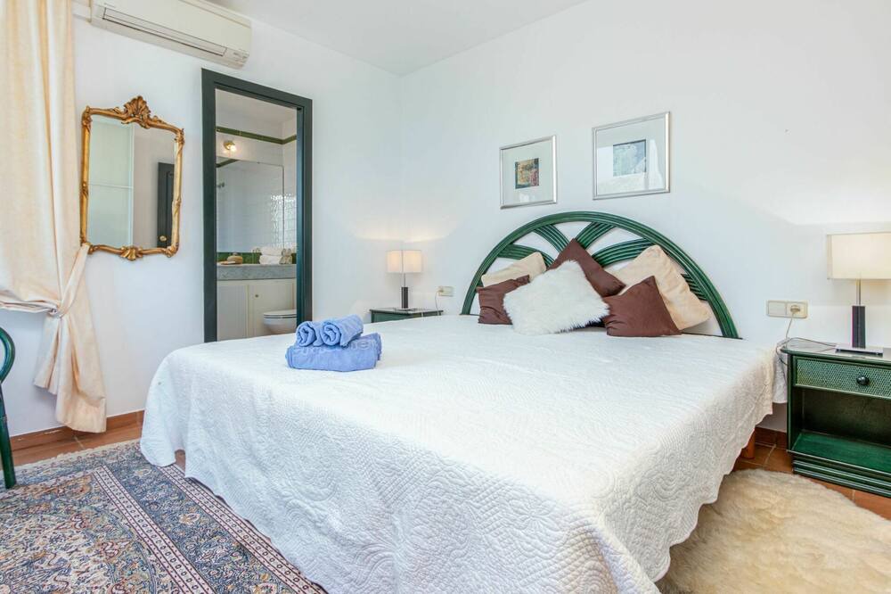 Photo of Bedroom in Navata