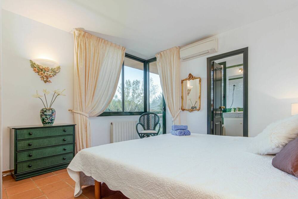 Photo of Bedroom in Navata
