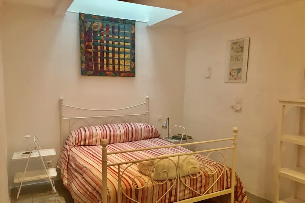 Photo of Bedroom in Cauzac