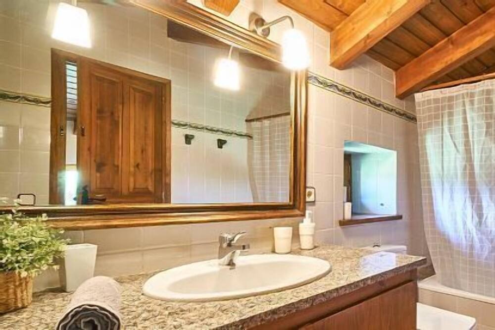 Photo of Bathroom in Bellver de Cerdanya