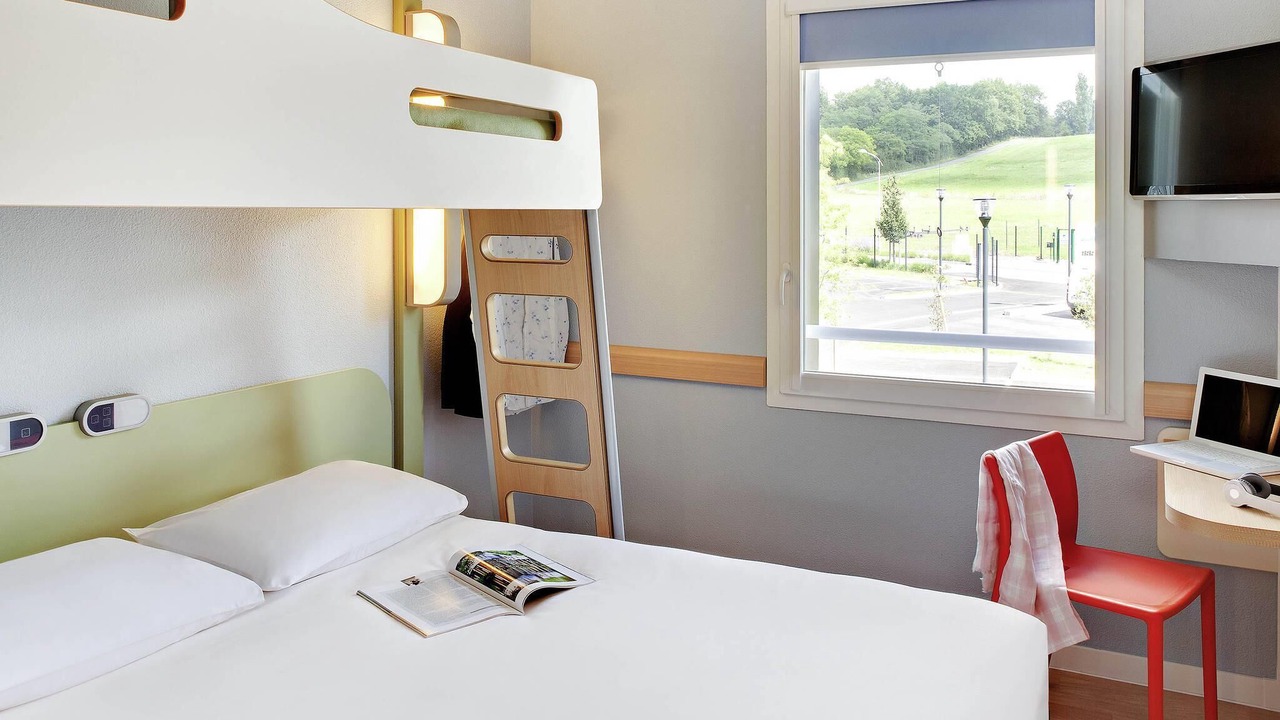 Photo of Bedroom in Saint-Pourcain-sur-Sioule