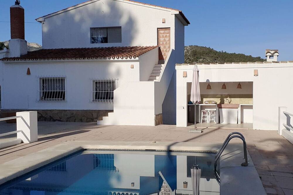 Photo of Outdoor in Jalon