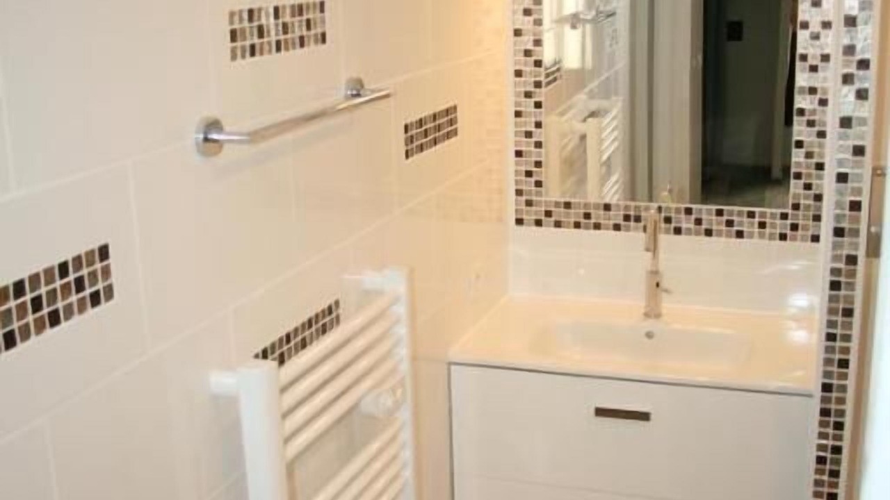 Photo of Bathroom in Ceret