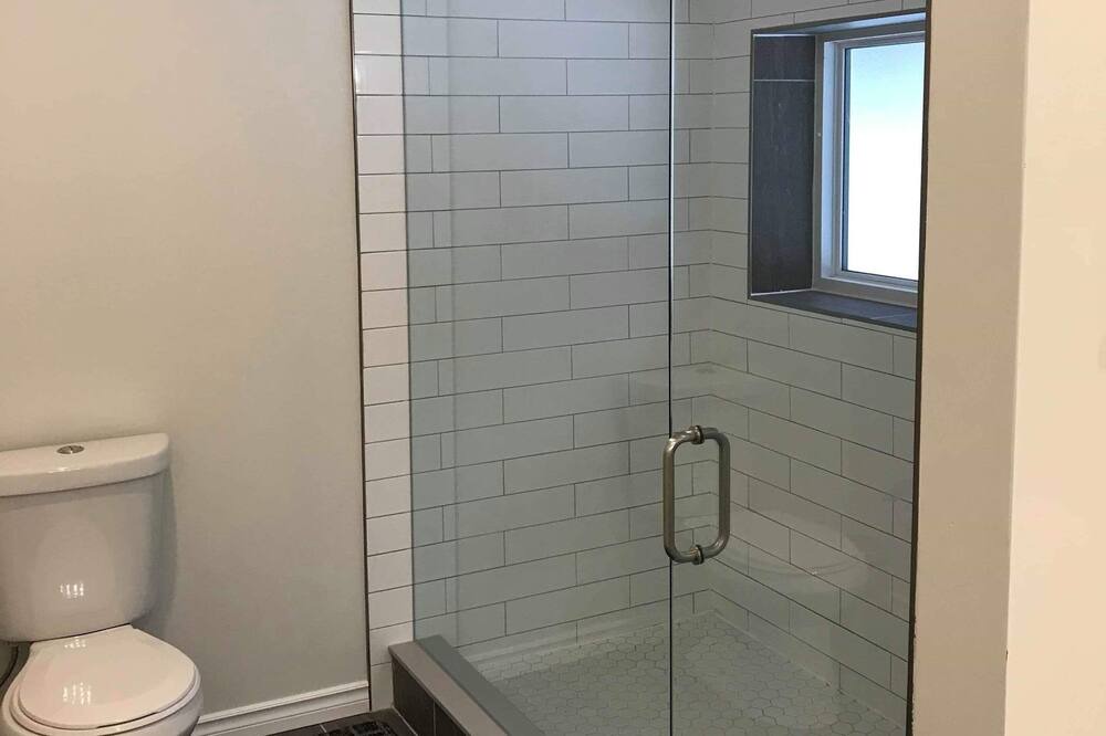 Photo of Bathroom in Utterson