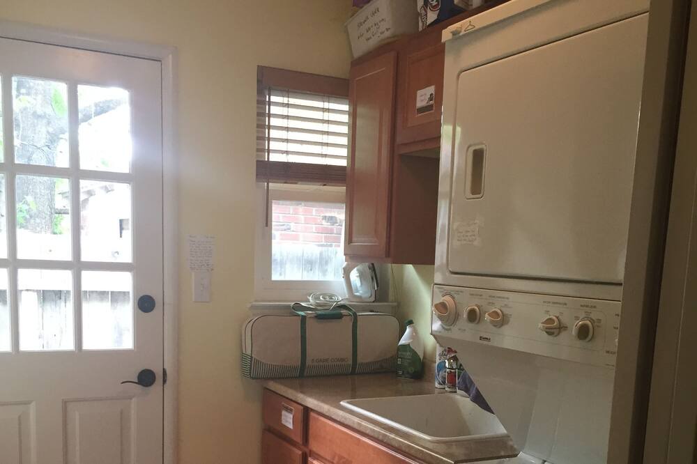 Photo of Bathroom in East Sacramento