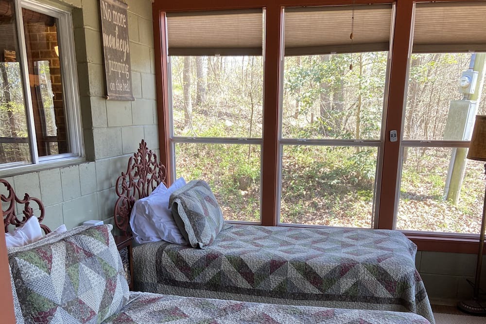 Photo of Bedroom in Kirby