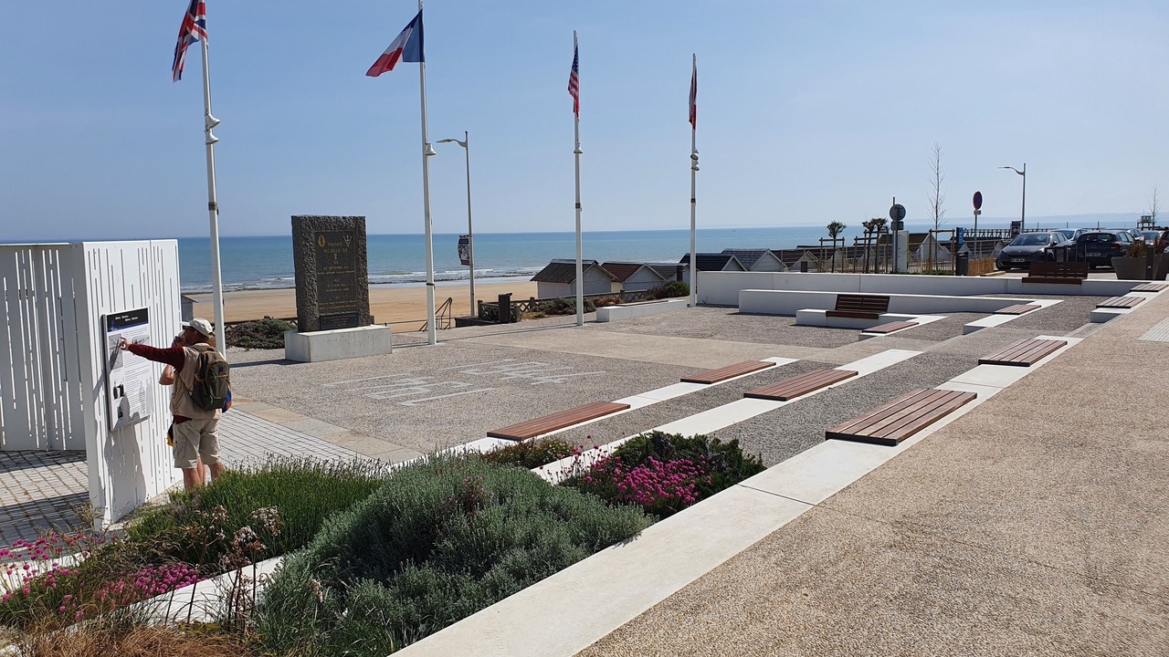 Photo of Others in Luc-sur-Mer