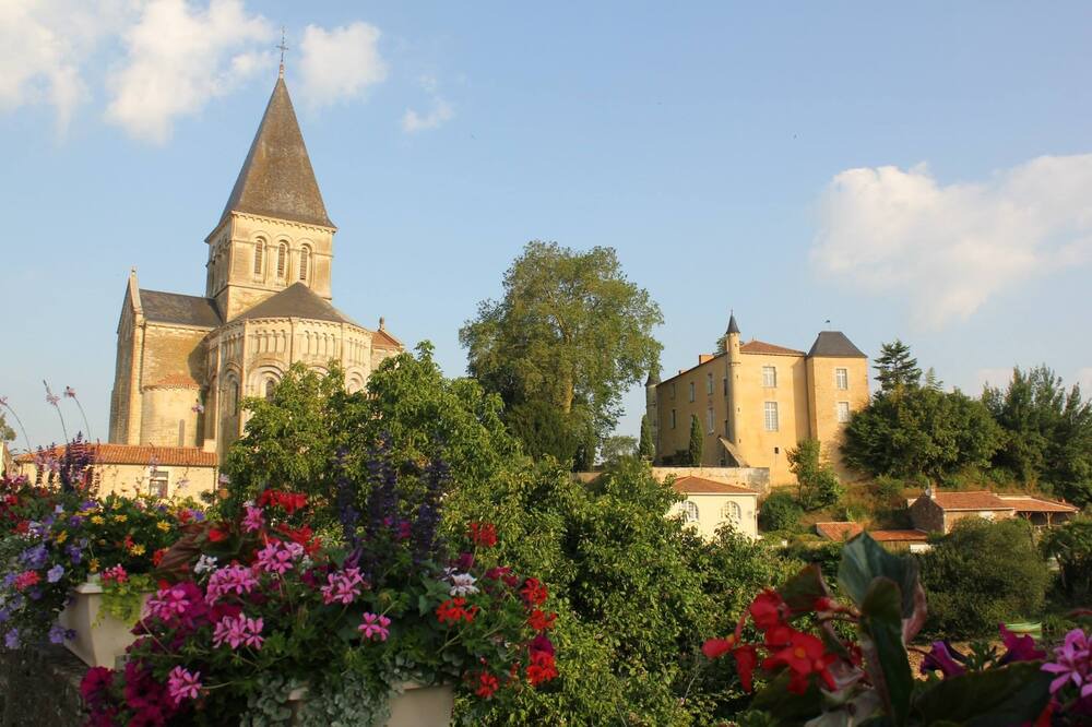 Photo of Outdoor in Saint-Denis-du-Payre