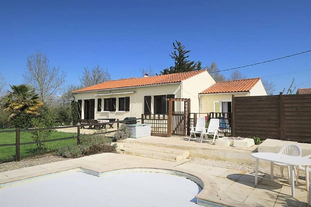 Photo of Outdoor in Saint-Denis-du-Payre
