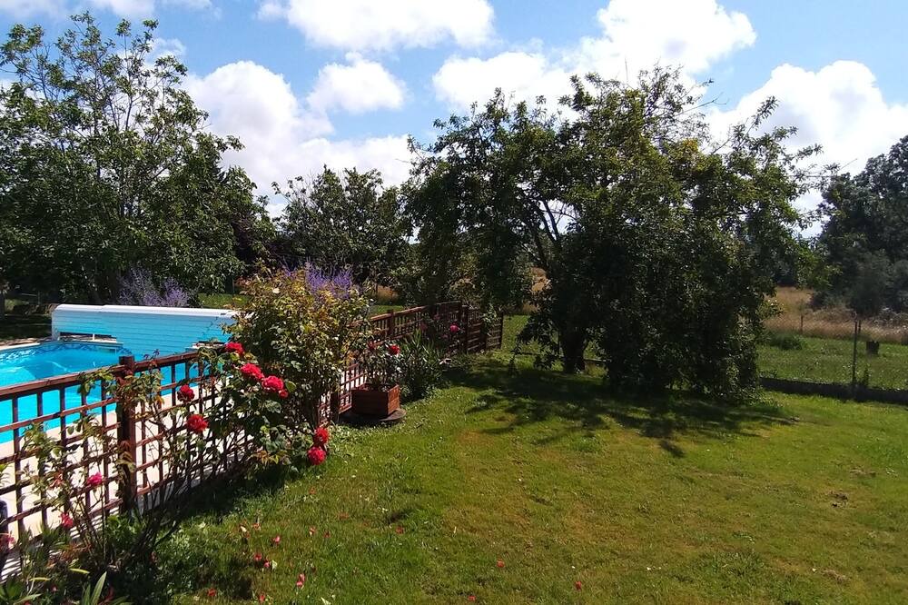 Photo of Outdoor in Saint-Denis-du-Payre