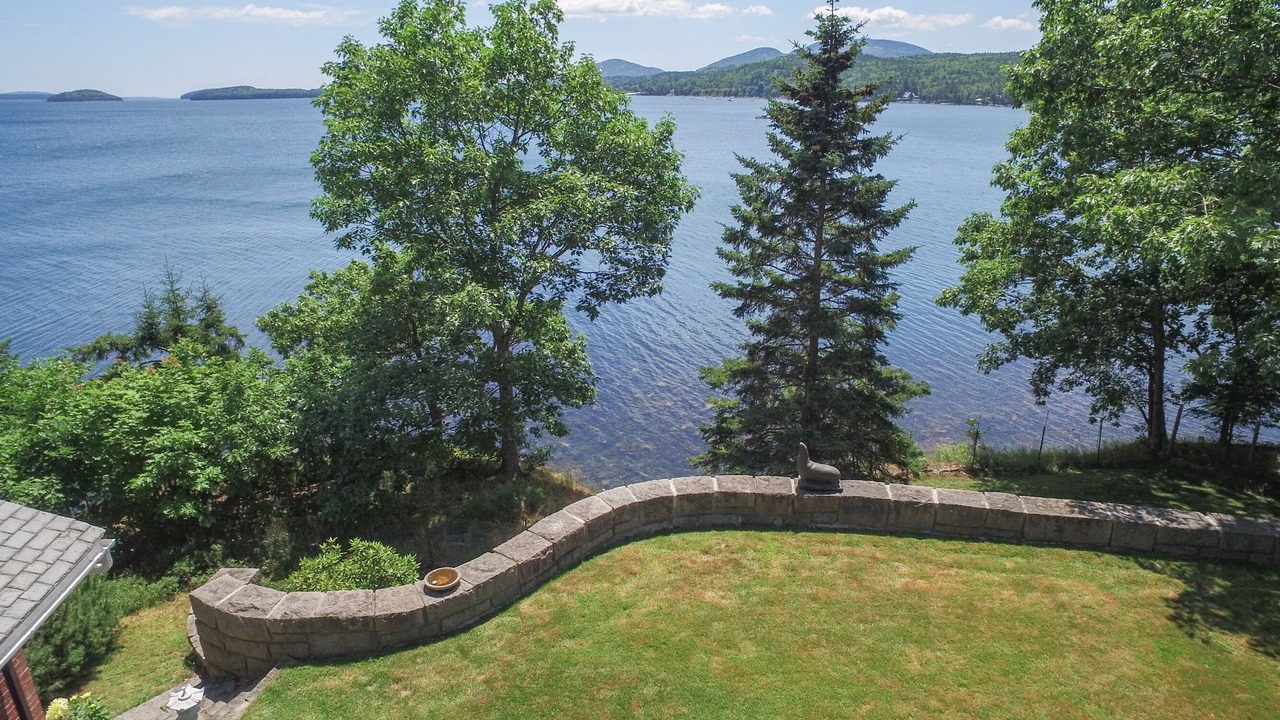 Photo of Outdoor in Hulls Cove