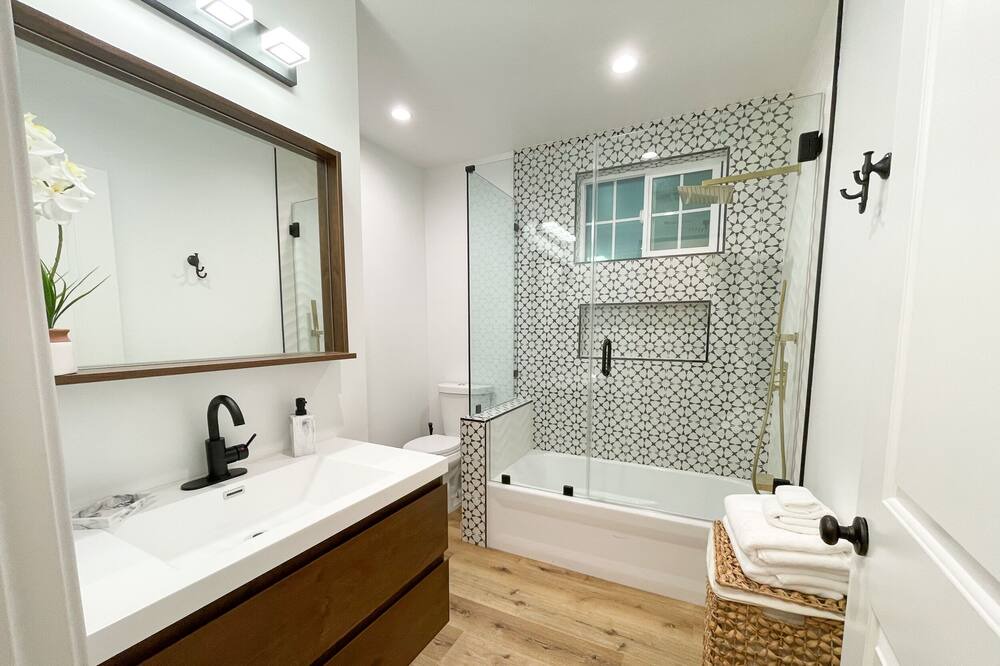Photo of Bathroom in Burbank