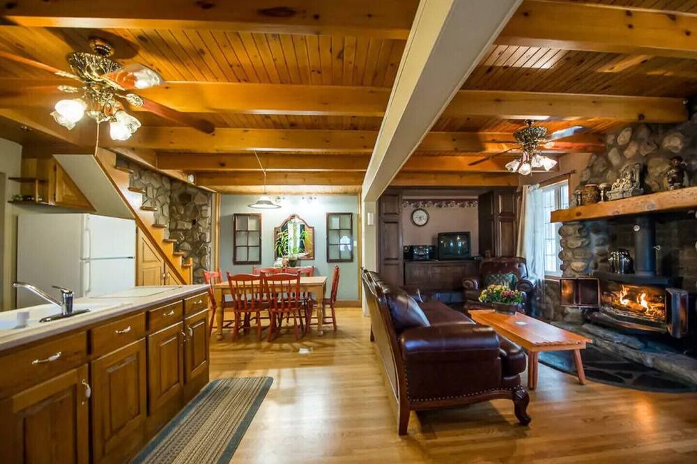 Photo of Livingroom in Montebello