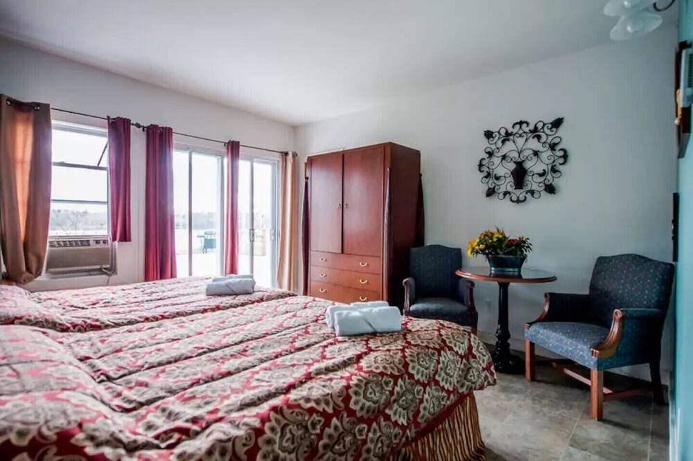 Photo of Bedroom in Montebello