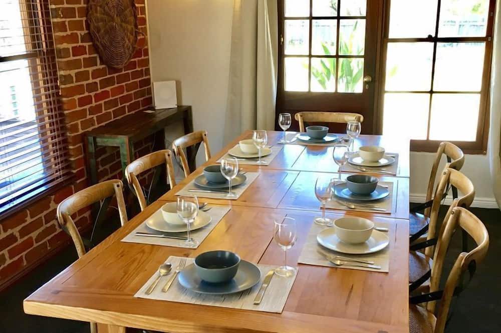 Photo of Others in Central Mudgee