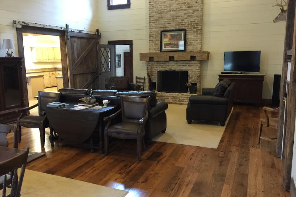 Photo of Livingroom in Olive Branch