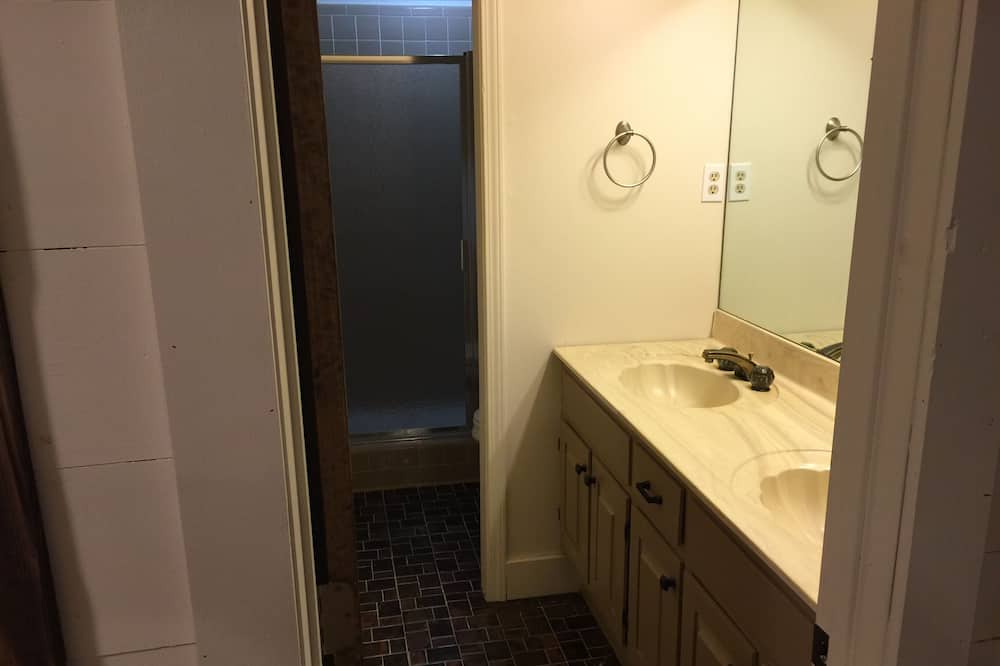 Photo of Bathroom in Olive Branch