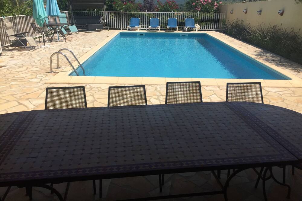 Photo of Outdoor in Montseret