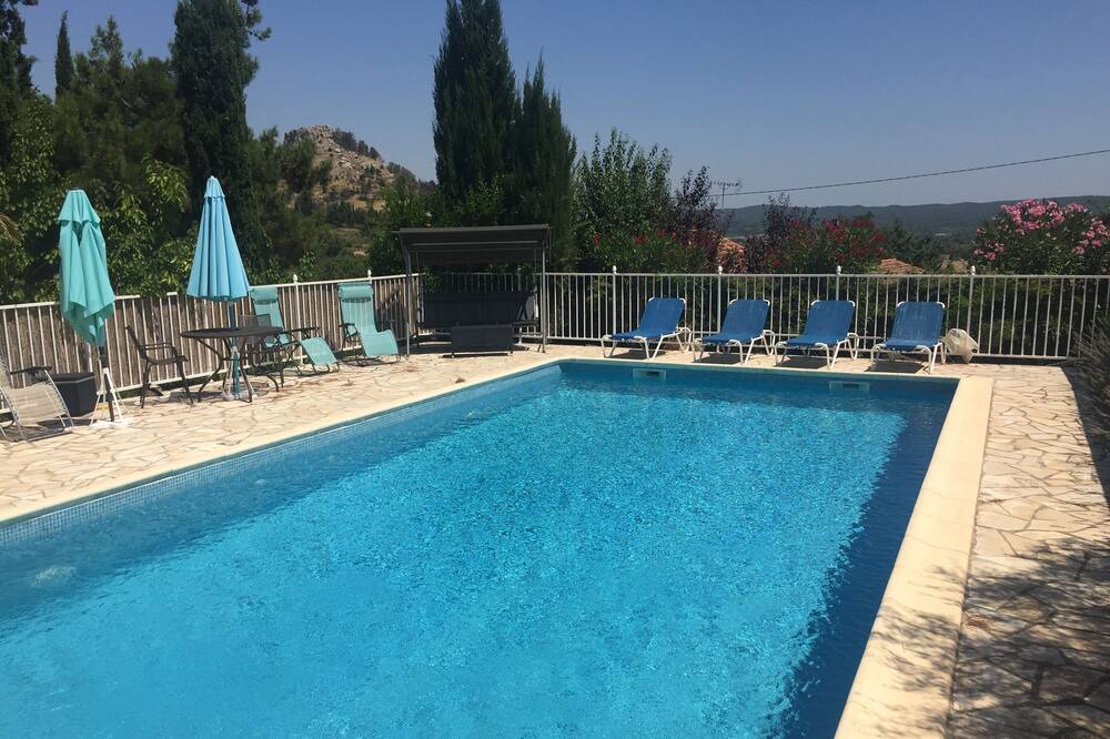 Photo of Outdoor in Montseret