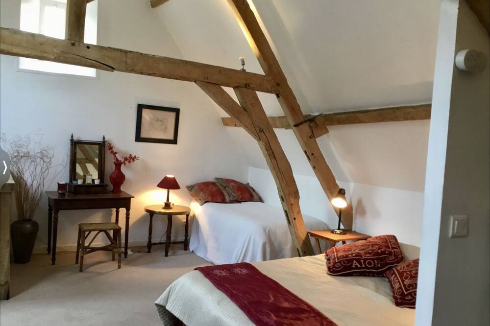 Photo of Bedroom in Wambercourt