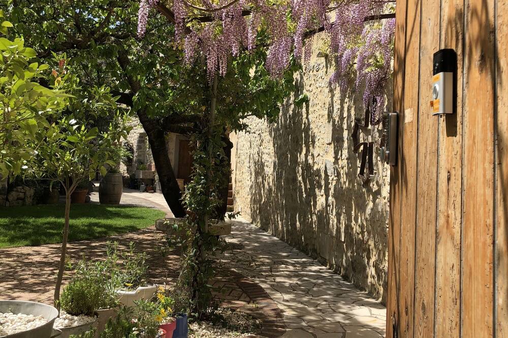Photo of Outdoor in Lagrasse