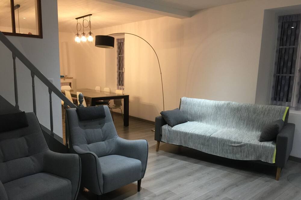Photo of Livingroom in Mortagne-sur-Sevre
