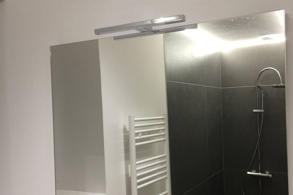 Photo of Bathroom in Mortagne-sur-Sevre