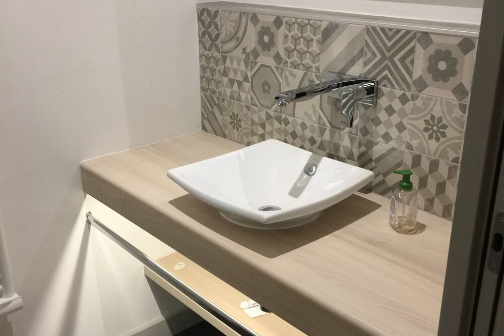 Photo of Bathroom in Mortagne-sur-Sevre