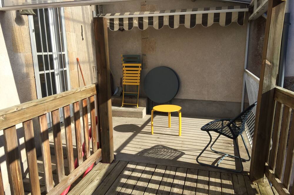 Photo of Patio Balcony in Mortagne-sur-Sevre