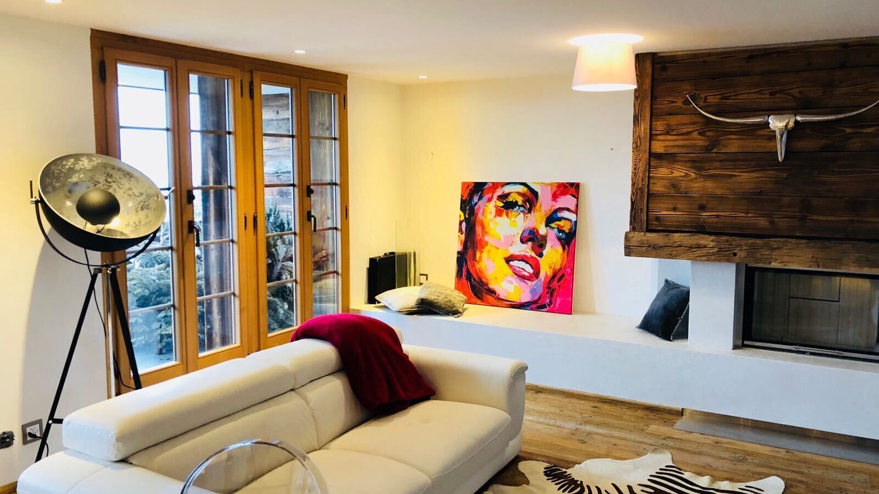 Photo of Livingroom in Rougemont